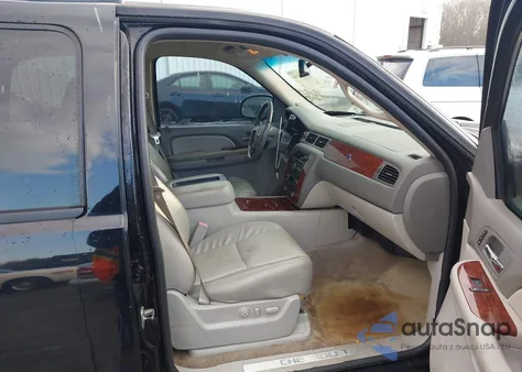 2009 Chevrolet Tahoe Ltz из США, поврежденный, VIN 1GNFC33019R224733